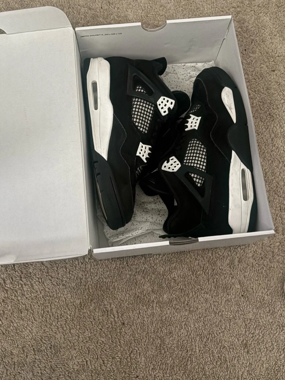 Jordan Men's Black and White Retro Sneakers